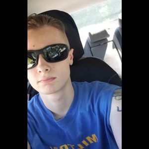 Meet your Posher, Brett